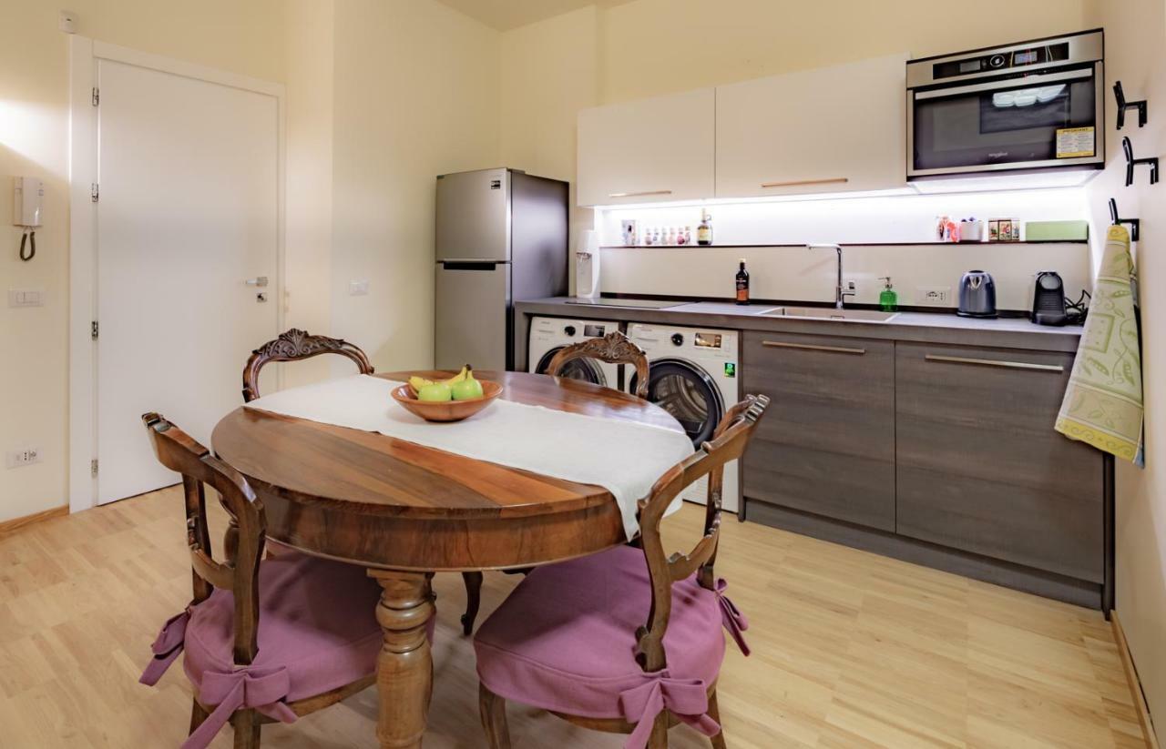 La Casa Colorata - Flats In Milan - Bocconi Apartment Екстериор снимка